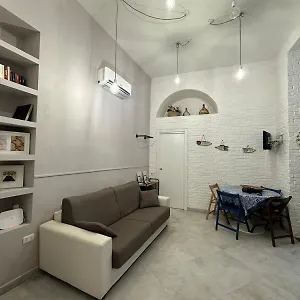 la-maisonette-at-duomo.hotels-amalfi.com/